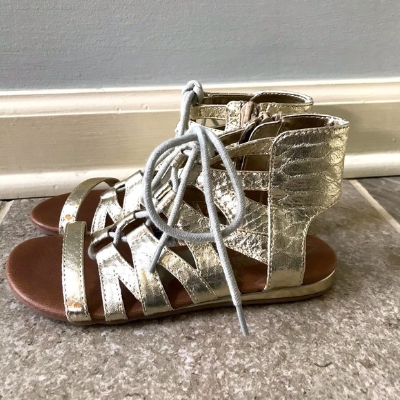 Kenneth Cole Reaction gold sandals, size 13. - Picture 2 of 5